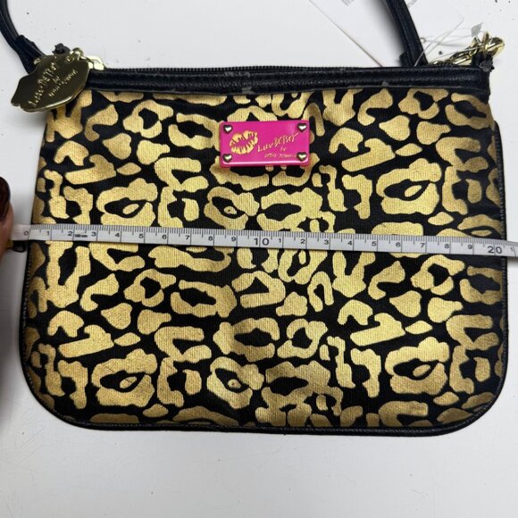 Luv Betsey by Betsey Johnson Cheetah Wristlet – NWT (Flaw Noted) - Picture 11 of 12